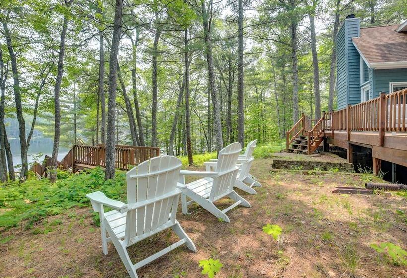 Lakefront Minocqua Getaway: Dock, Game Room!