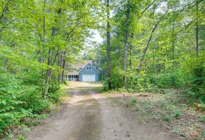 Lakefront Minocqua Getaway: Dock, Game Room!