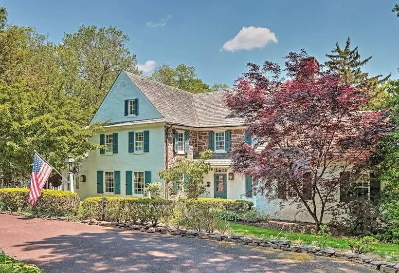 Morgan Hughes Homestead With Game Room And Pool!