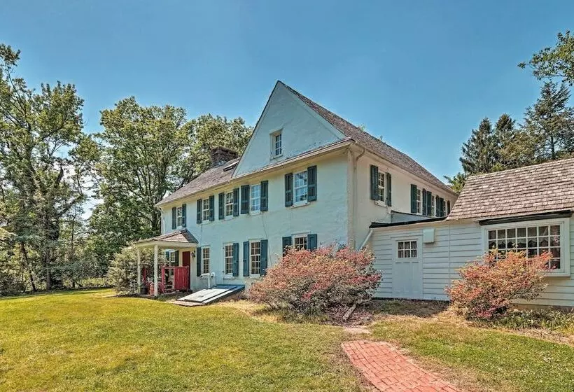 Morgan Hughes Homestead With Game Room And Pool!