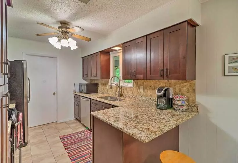 Norfork Getaway: Walk In White River Access!