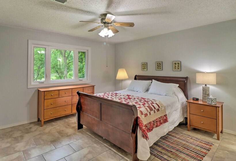 Norfork Getaway: Walk In White River Access!