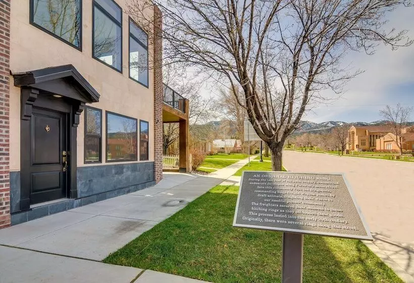 Near Skiing & Hiking: Mtn View Home In Parowan!