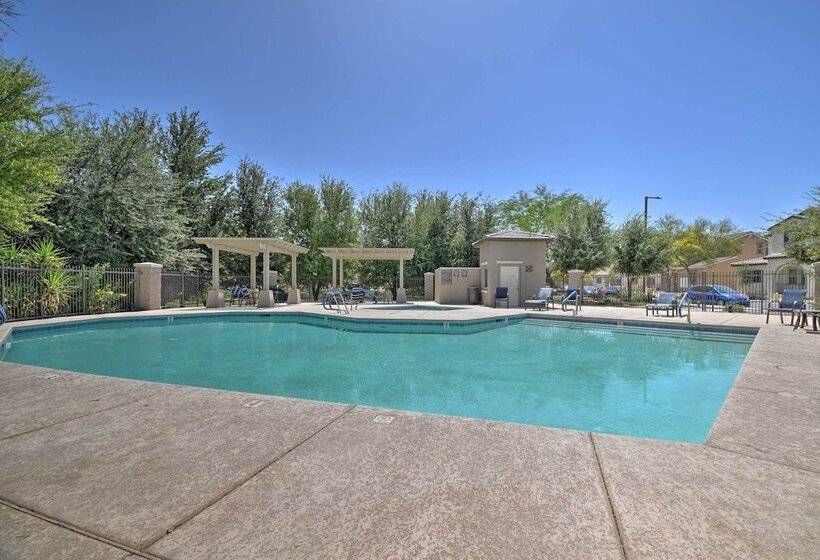 Goodyear Escape W/ Grill: Community Pool Access!