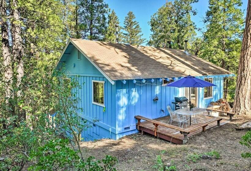 Peaceful Camp Connell Cabin W/ Community Pool