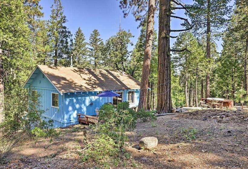 Peaceful Camp Connell Cabin W/ Community Pool