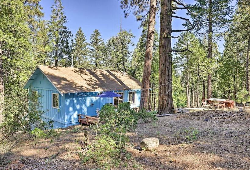 Peaceful Camp Connell Cabin W/ Community Pool