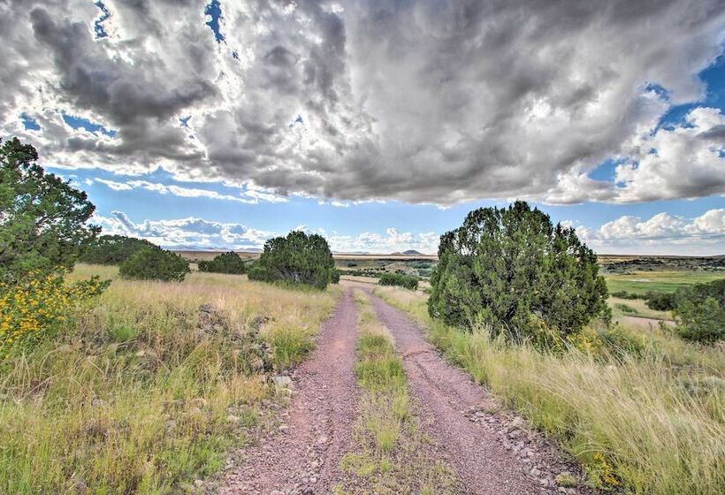 Peaceful Ranch Cabin, 3 Mi To Becker Lake!