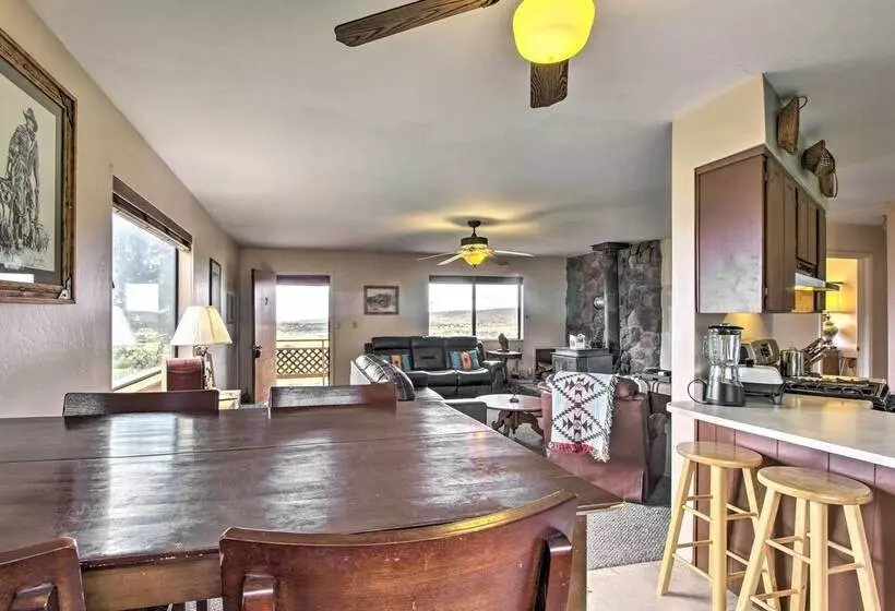 Peaceful Ranch Cabin, 3 Mi To Becker Lake!