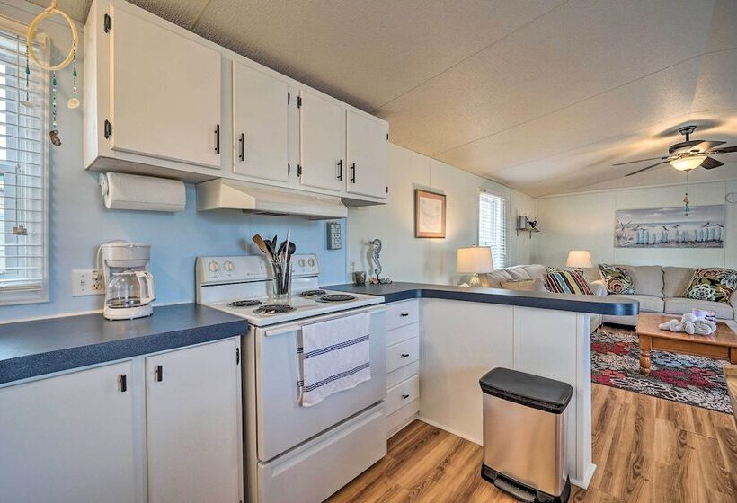 Peaceful Supply House ~ 2 Mi To Holden Beach!