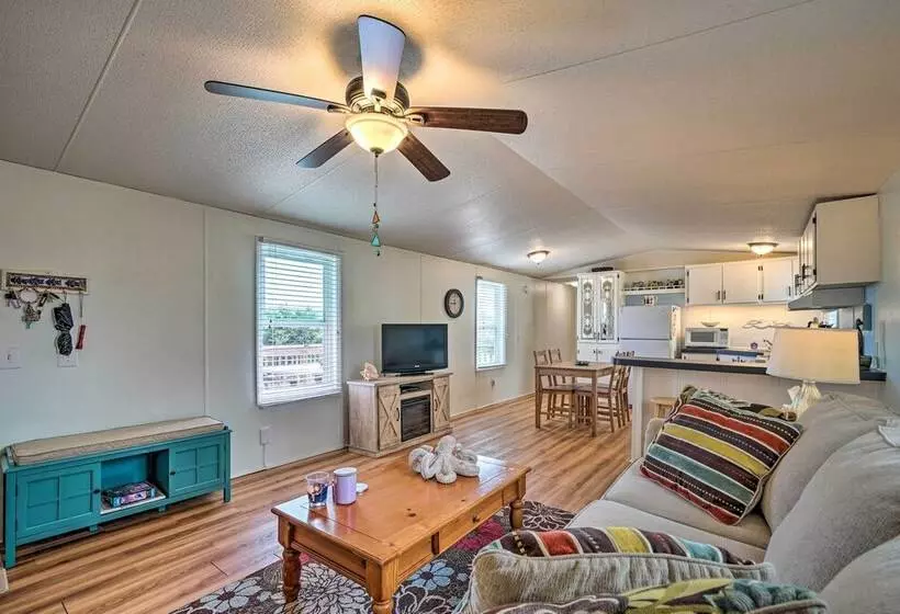 Peaceful Supply House ~ 2 Mi To Holden Beach!