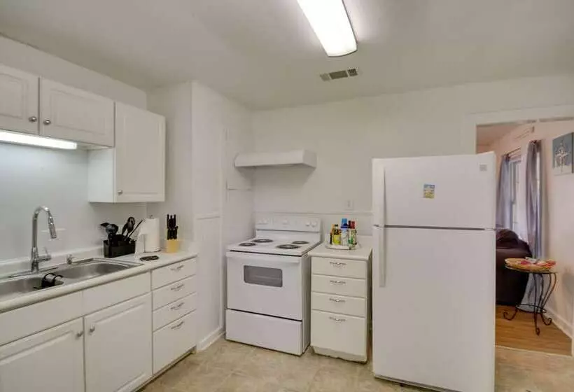 Pet Friendly Retreat In Gulfport < 1 Mi To Beach!