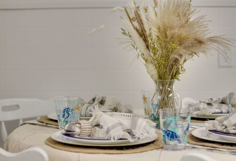 Pet Friendly Retreat In Gulfport < 1 Mi To Beach!