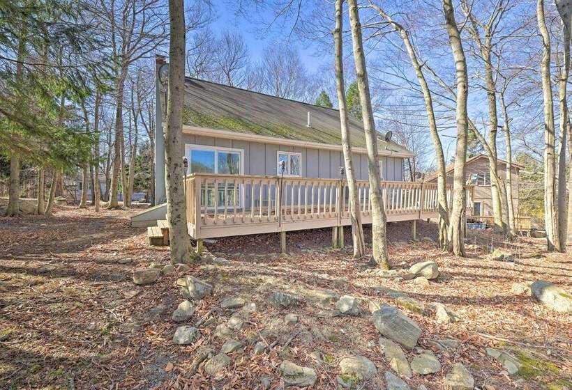 Pet Friendly Tobyhanna Abode W/ Movie Room & Pool!