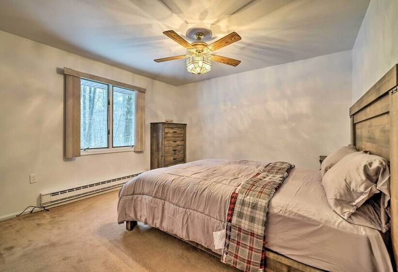 Pocono Pines Home ~ 10 Mi To Skiing & Hiking!