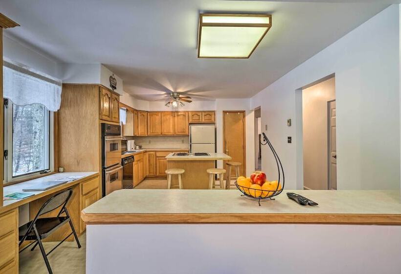 Pocono Pines Home ~ 10 Mi To Skiing & Hiking!