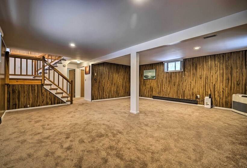 Pocono Pines Home ~ 10 Mi To Skiing & Hiking!