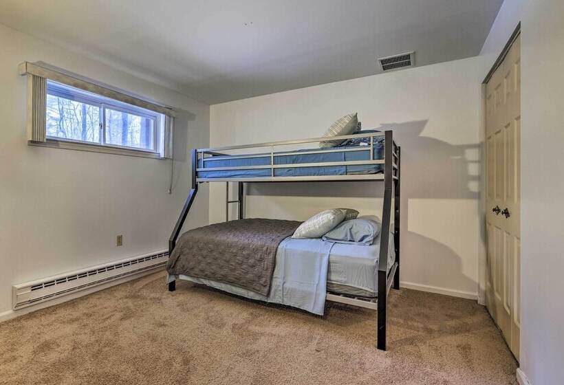 Pocono Pines Home ~ 10 Mi To Skiing & Hiking!