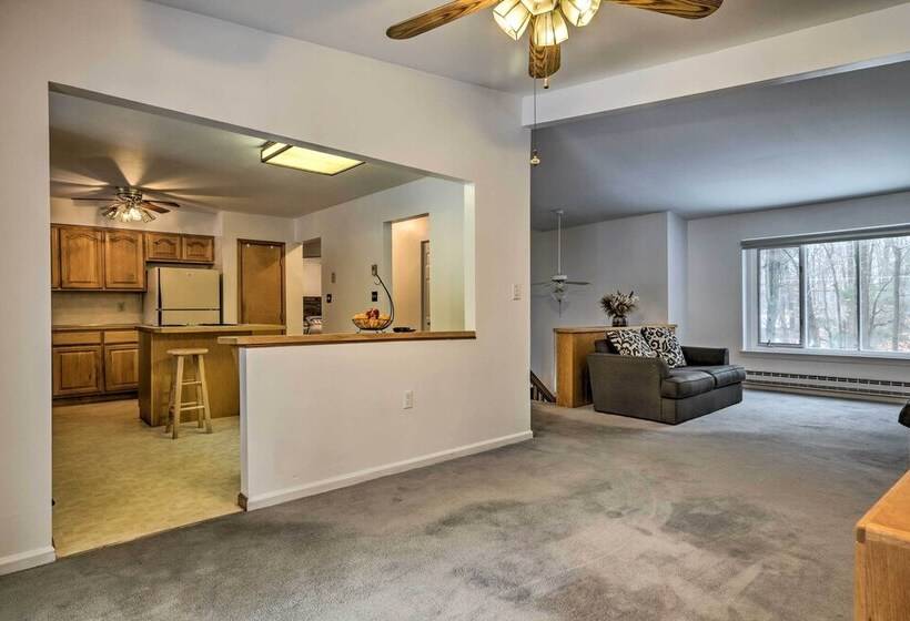 Pocono Pines Home ~ 10 Mi To Skiing & Hiking!