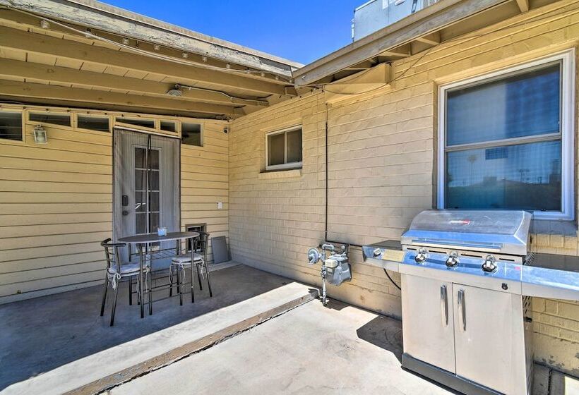 Private Desert Retreat W/ Grill & Mtn Views!