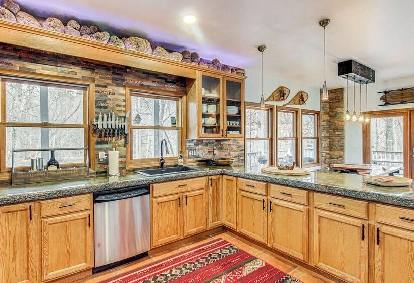 Riverfront Lake Lure Lodge W/ Deck On 13 Acres