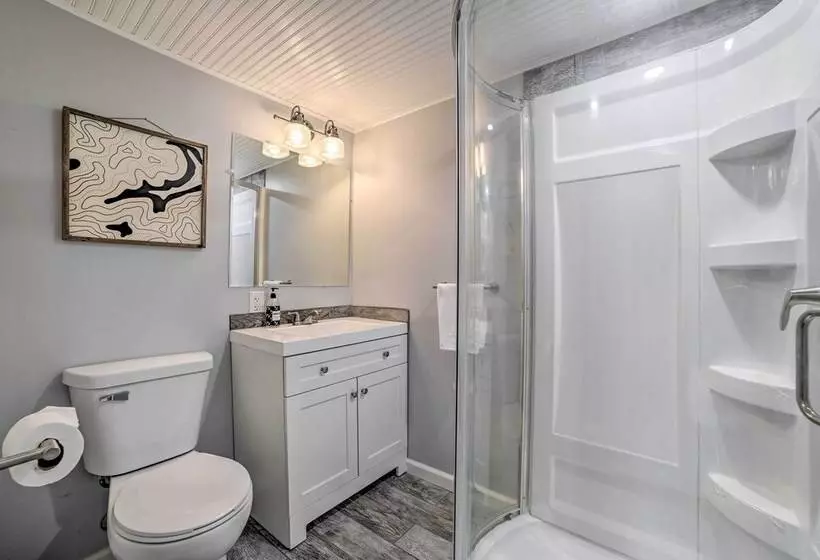 Prudenville Retreat W/ Yard ~ 1 Mi To Lake!