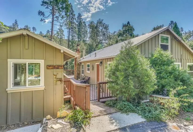 Rustic Oakhurst Retreat < 4 Mi To Bass Lake!