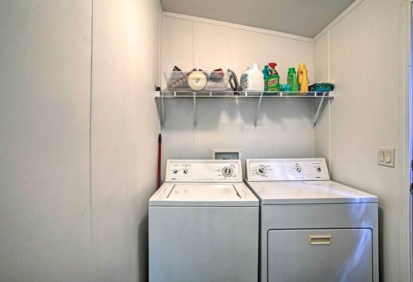 Sedona Home W/ View, Half Mi To Chimney Rock!