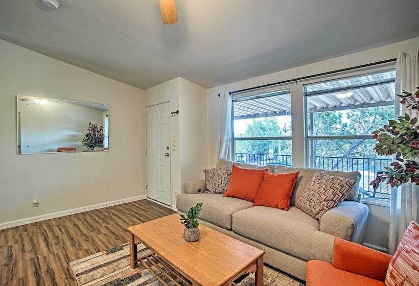 Sedona Home W/ View, Half Mi To Chimney Rock!