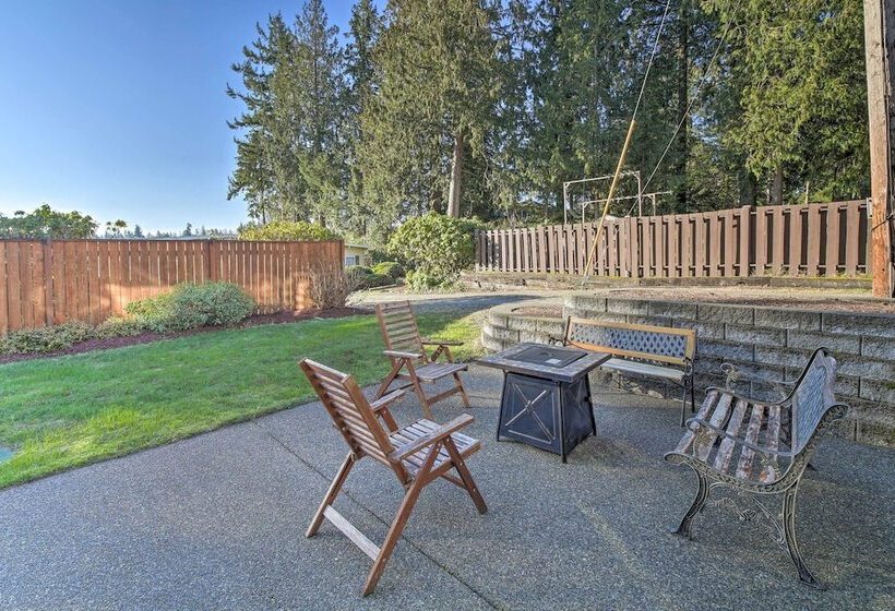 Stunning Kent Lake House W/ Private Dock!