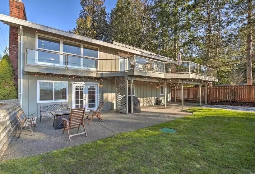 Stunning Kent Lake House W/ Private Dock!