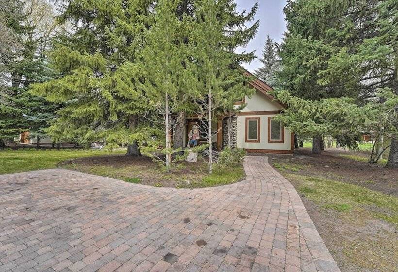 Sun Valley Family House W/ Fire Pit & Grill!