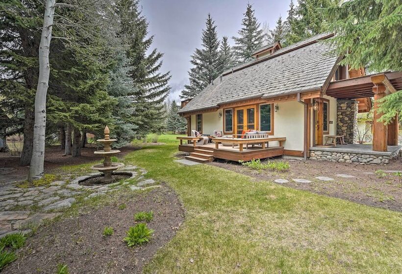 Sun Valley Family House W/ Fire Pit & Grill!