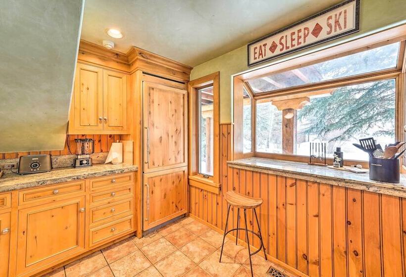 Sun Valley Family House W/ Fire Pit & Grill!