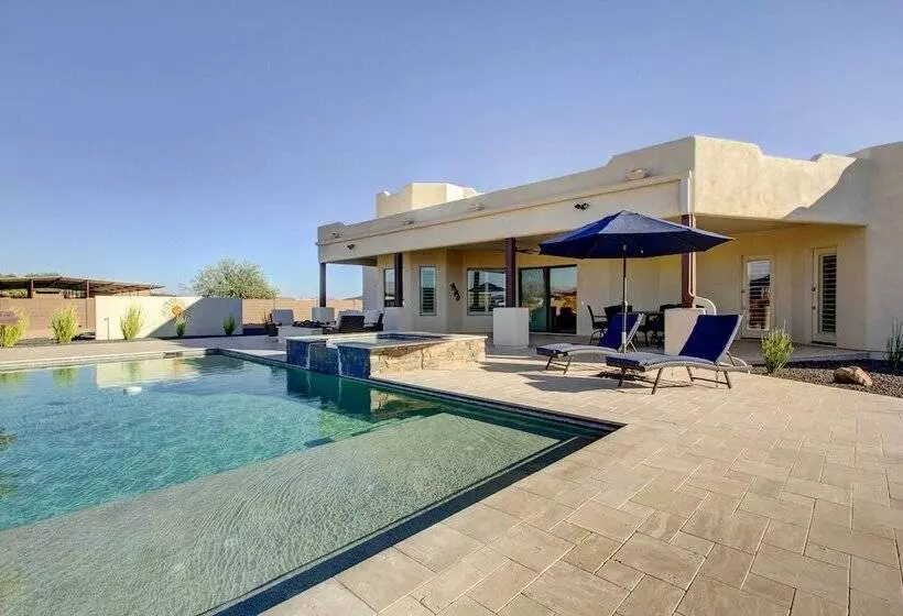 Oasis Like Phoenix Home W/ Private Outdoor Pool!