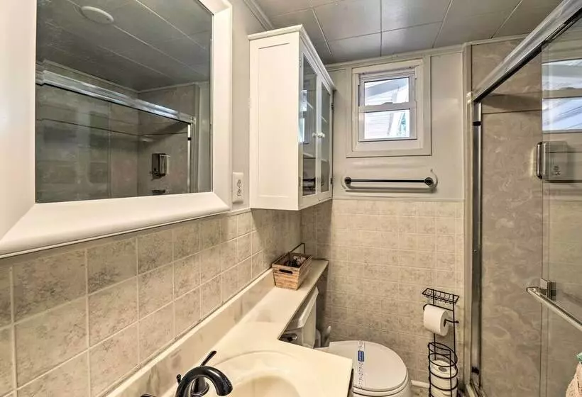 The Grey Goose : Waterfront Home With Beach