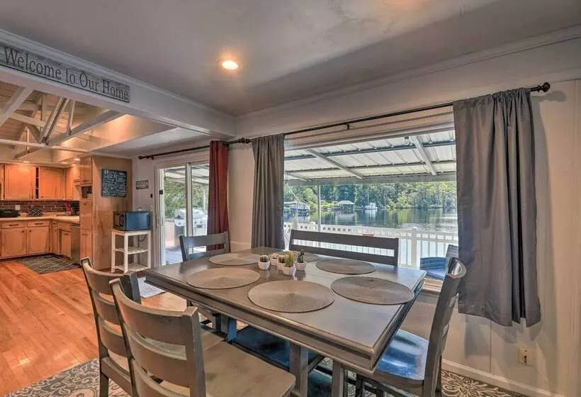 The Grey Goose : Waterfront Home With Beach