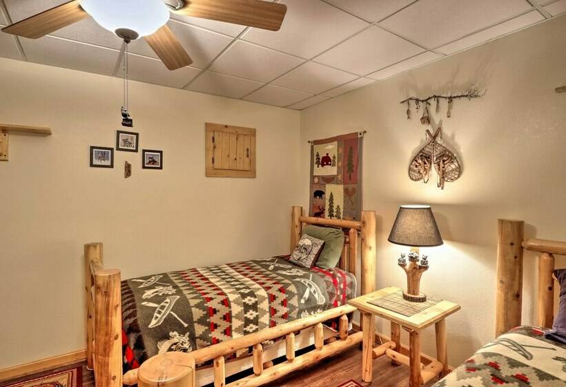 Tranquil Murphy Cabin W/ Swim Dock + Fire Pit