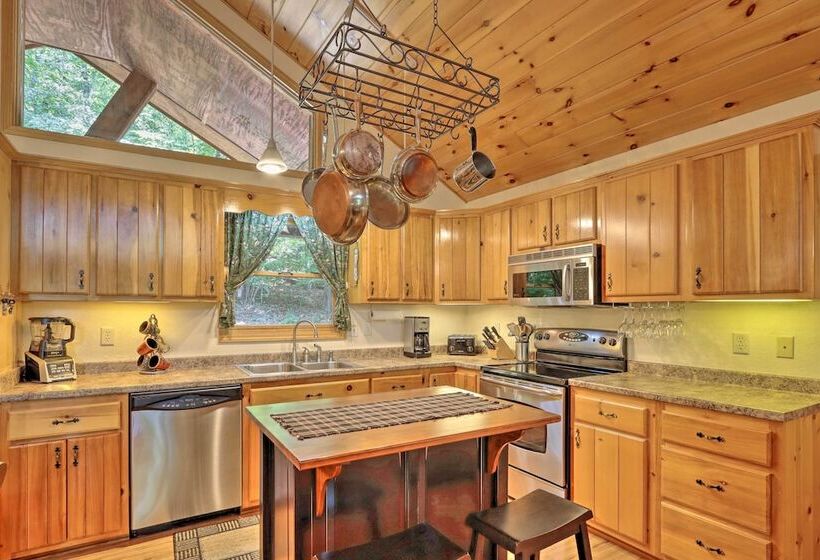 Tranquil Murphy Cabin W/ Swim Dock + Fire Pit