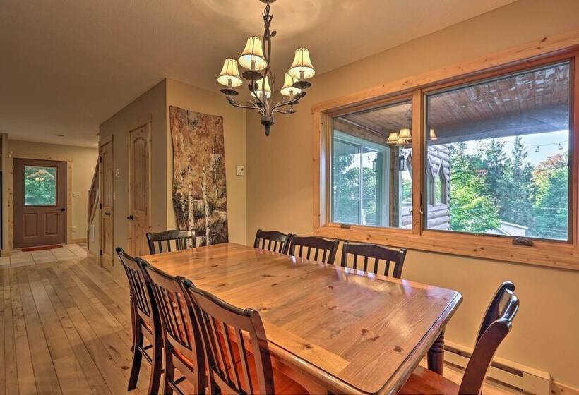 2 Mi To Beech Mtn Resort: Cabin W/ Deck & Grill!