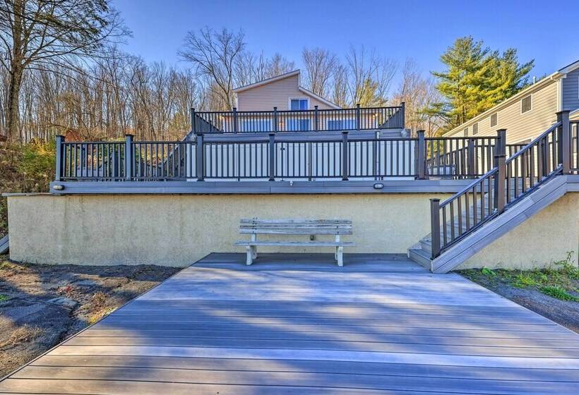 Lakefront Poconos Escape W/ Dock, Decks & Grill!