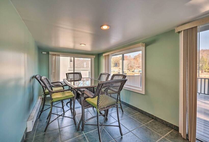 Lakefront Poconos Escape W/ Dock, Decks & Grill!