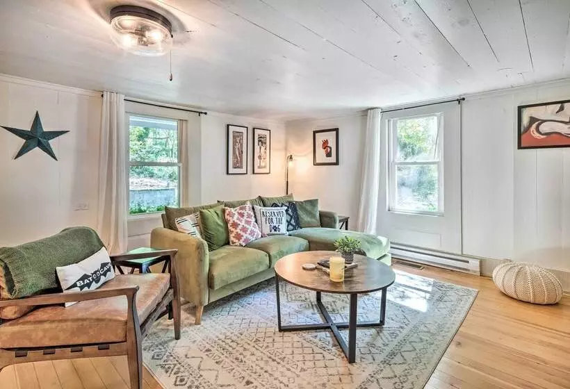 Whimsical Bat Cave Cottage W/ Fire Pit!