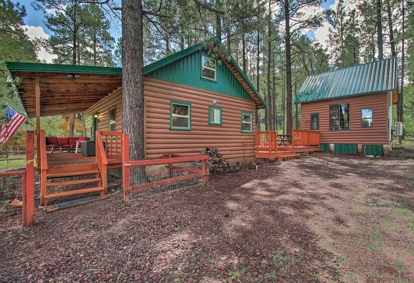 Woodsy Pinetop Cabin W/ Deck & Separate Casita