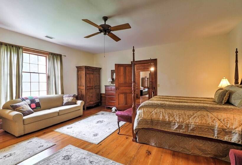 Historic Lafayette Retreat W/ Guest House!