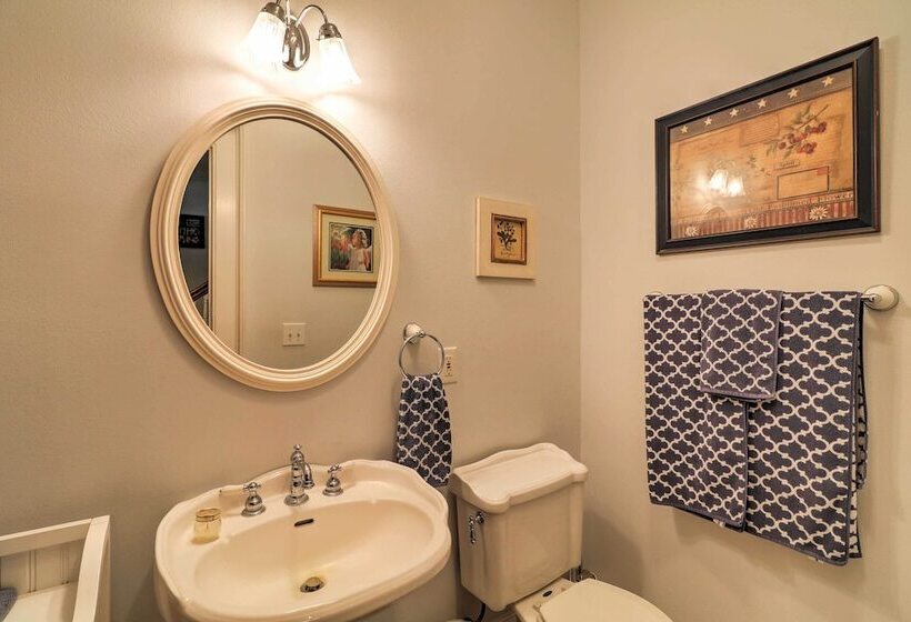 Historic Lafayette Retreat W/ Guest House!