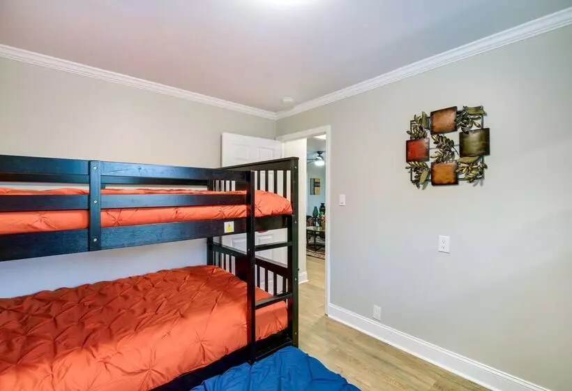 Ararat Home W/ Spacious Yard & Mountain Views!