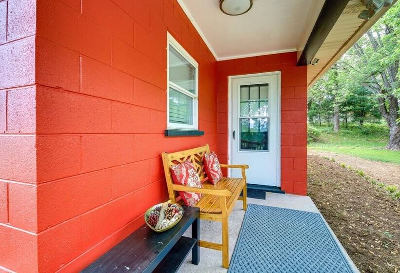 Ararat Home W/ Spacious Yard & Mountain Views!