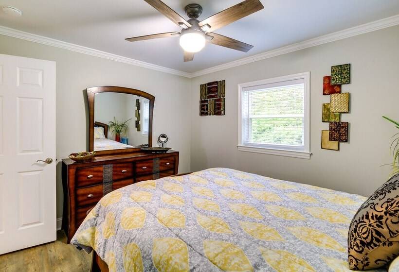 Ararat Home W/ Spacious Yard & Mountain Views!