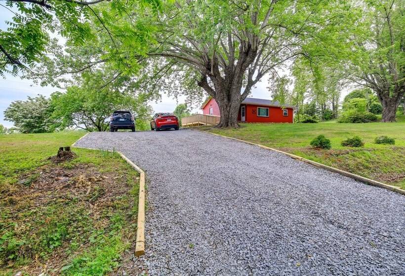 Ararat Home W/ Spacious Yard & Mountain Views!